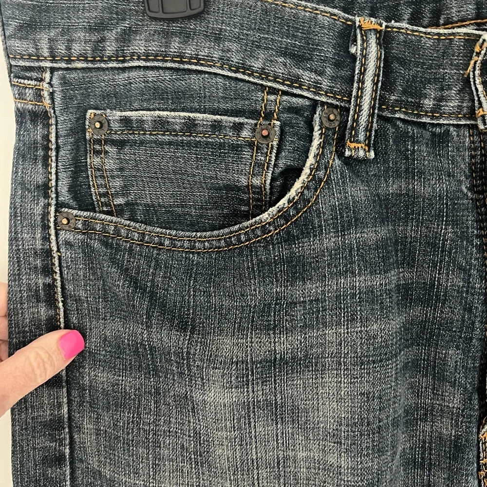 Levi's Men's 505 Blue Jeans in dark wash size 34W 30 L